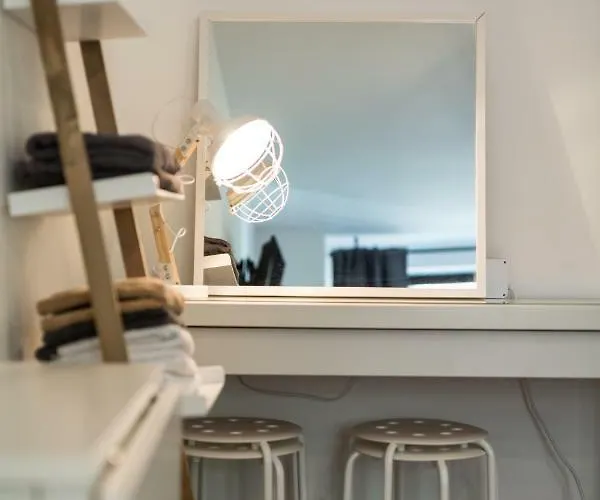 Oldtown Muehlenstr * Düsseldorf