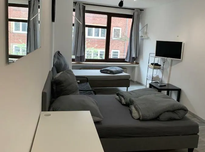 Oldtown Muehlenstr * Düsseldorf